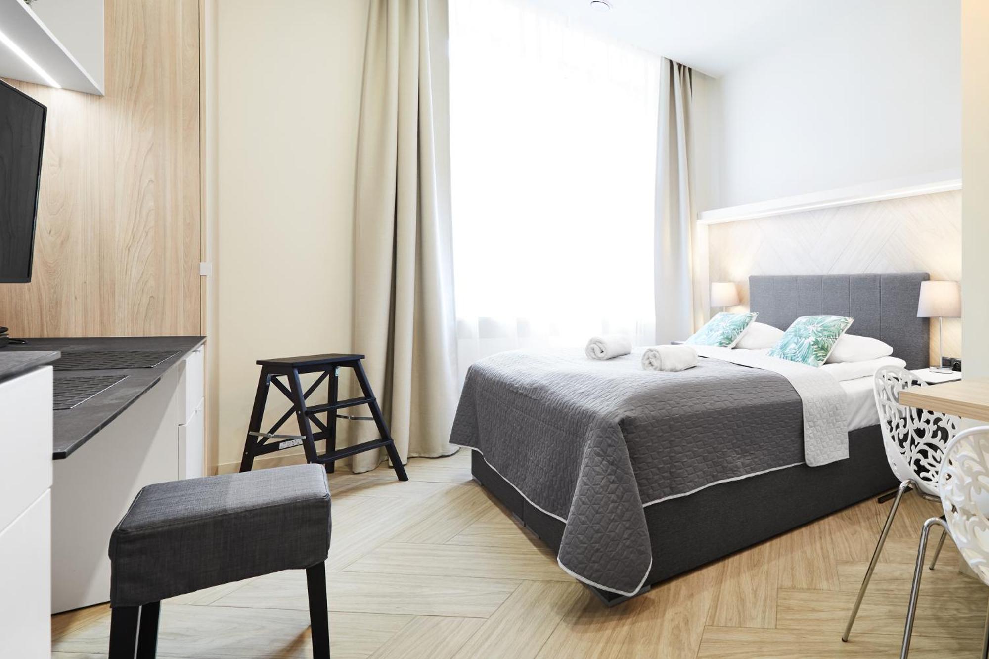 Compact Studios Slowackiego Avenue — Photos 1